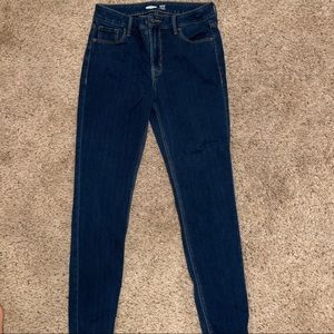 Old Navy Rockstar Super Skinny